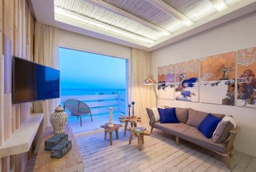 Artemis Deluxe Room