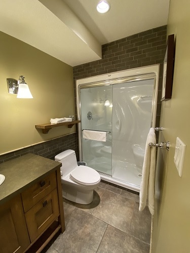 Bathroom fitzhugh